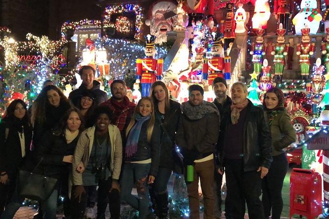 Dyker Heights Christmas Lights and NYC Skyline View Bus Tour - Why Dyker Heights is worth seeing at Christmas