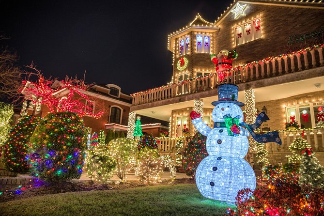 Dyker Heights Christmas Lights Express Bus from Times Square - Timing, crowds, and the return to Times Square