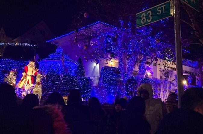 Dyker Heights Christmas Lights Tour - The guide can make or break the evening