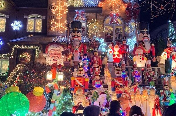Dyker Heights Christmas Lights Tour - Is $69 a good value?