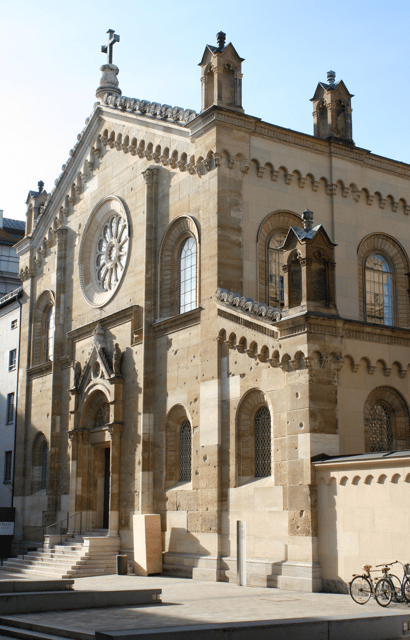 Festive Concert in the All-Saints Court Church - Key points to know before booking