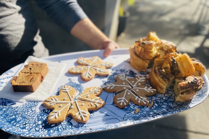 Festive Flavors of Pike Place Market Holiday Food Tour - Seasonal bites from cookies to gelato