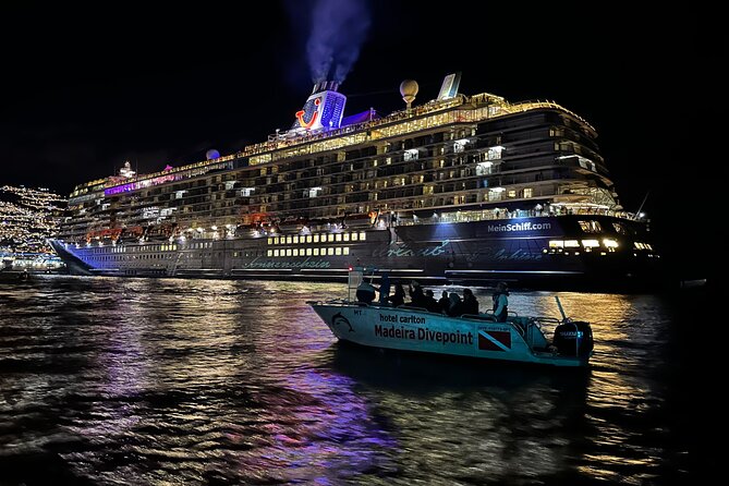 Fireworks by Boat - New Years Eve/June Atlantic Festival - The fireworks viewpoint in Funchal Bay