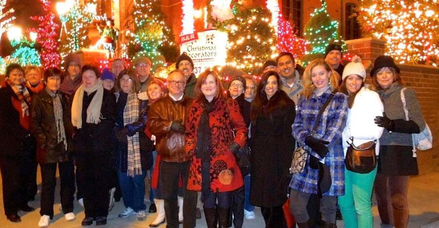 From Manhattan: 4-Hour Christmas Lights Luxury Bus Tour - Key points to know before booking