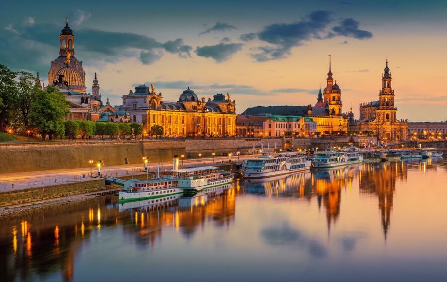 From Prague: Dresden Xmas Market & Saxon Switzerland Tour - A short guided walk through Dresden