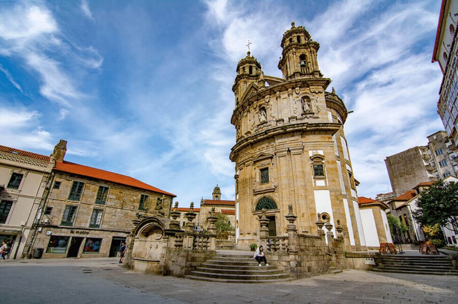 From Santiago: Christmas Lights of Vigo And Pontevedra - Guides, timing, and the day’s pace