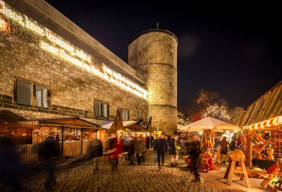 Hannover: Christmas Time Walking Tour - What the guide can add to the evening