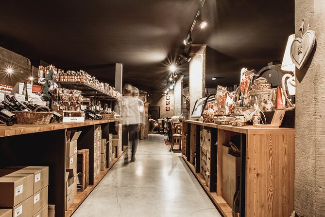 Immersive Christmas cellar visit and Alsace wine tasting - Kougelhopf and a useful Christmas touch