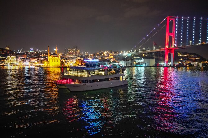 Istanbul Bosphorus New Year's Eve Dinner Cruise Party in Istanbul - The Maiden’s Tower and the midnight view