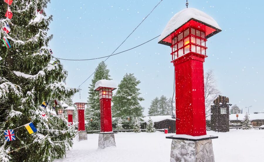 Levi: Day Trip to Santa Claus Village with Lunch - Why this Levi to Rovaniemi day trip appeals