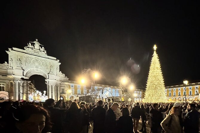 Lisbon: Christmas Lights by Tuk Tuk - Praça Luís de Camões and the second photo stop