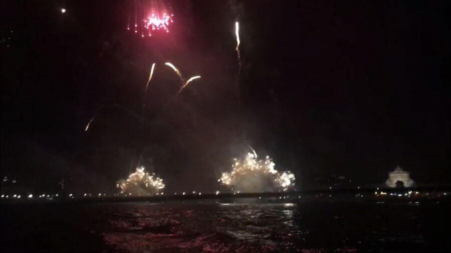 Lisbon: New Year's Eve Fireworks Sail Boat Tour - Sparkling wine, music, and the New Year moment