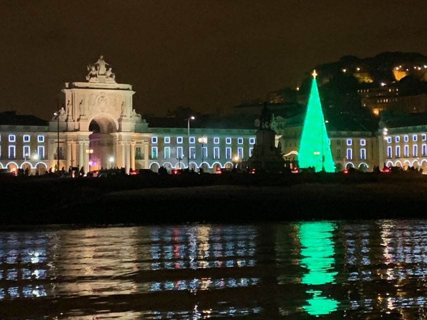 Lisbon: New Year's Eve Fireworks Sail Boat Tour - Who will enjoy this New Year’s Eve cruise?