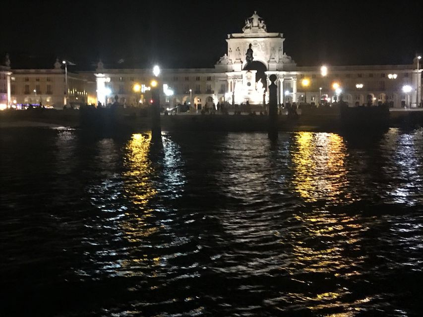 Lisbon: New Year's Eve Fireworks Sail Boat Tour - Lisbon’s riverside sights before midnight