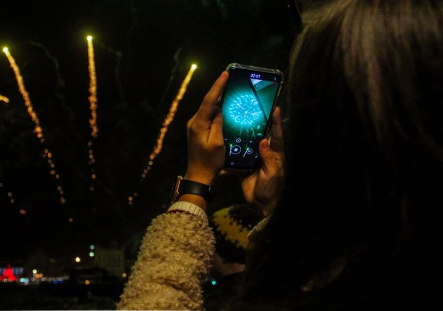 Lisbon: New Year's Eve with Live Dj Fireworks and Open Bar - What the three-hour schedule really means