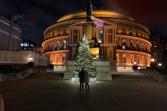 London Bespoke Black Cab Christmas Lights & Sights Private Tour - What the Guides Add to the Ride