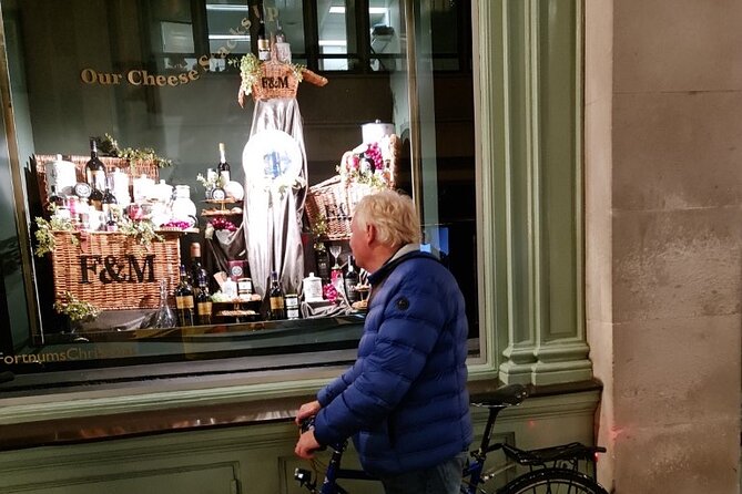London Christmas Lights Bike Tour with Local Guide - Bond Street, Oxford Street, and Regent Street