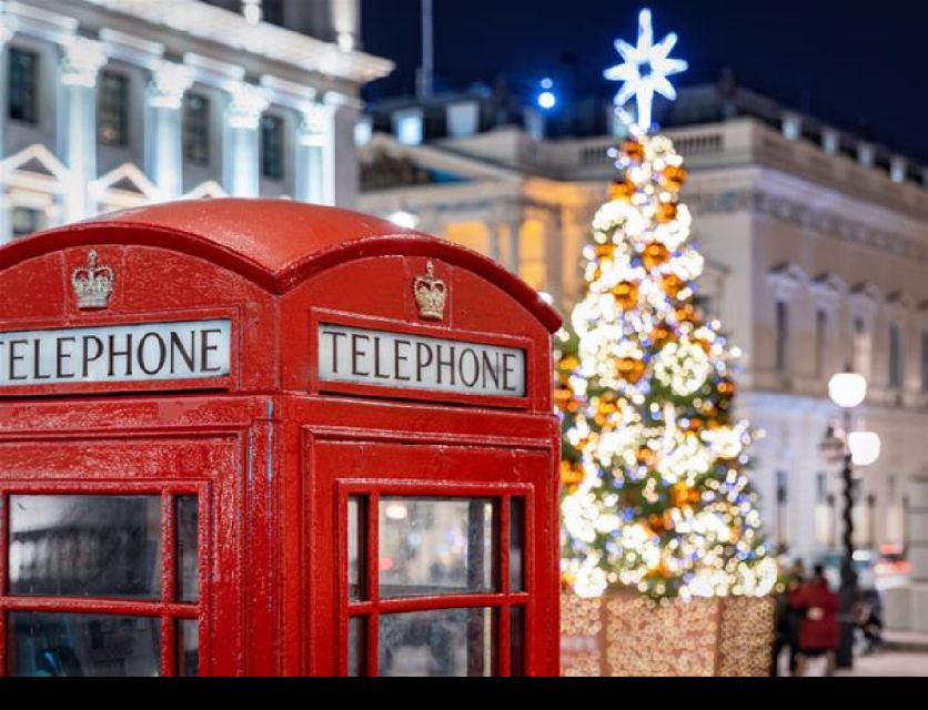 London: Christmas Lights Bus Tour With Live Guide - The guides are a major part of the value