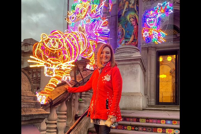 London Christmas Lights Guided Tour by Cab - Bond Street offers the most polished window shopping