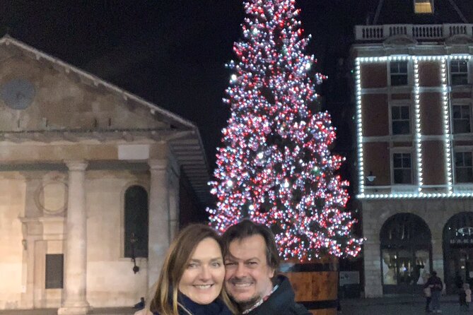 London Christmas Lights Guided Tour by Cab - Regent Street brings the classic Christmas scene