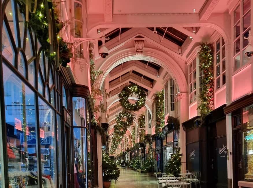 London: Christmas Lights Guided Walking Tour Small Group - Piccadilly Circus brings the city closer