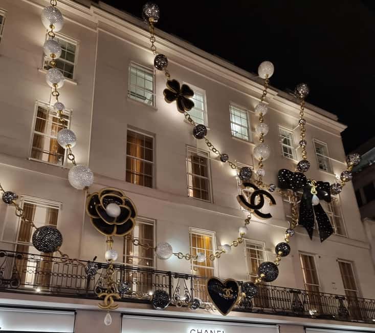 London: Christmas Lights Guided Walking Tour Small Group - Is $26 good value?