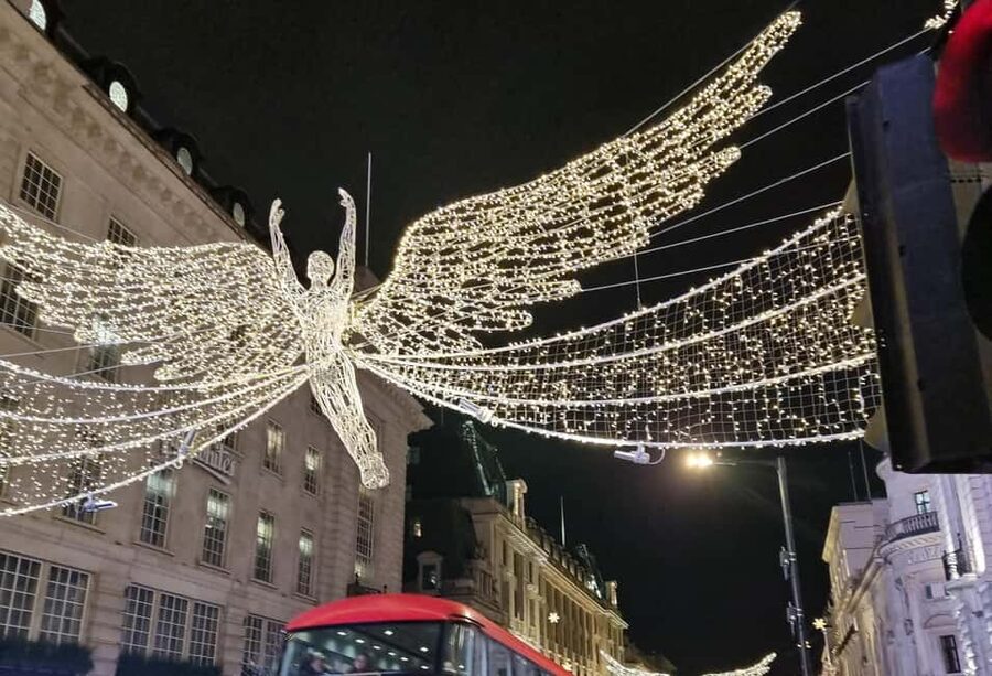 London: Christmas Lights Guided Walking Tour Small Group - Starting under Covent Garden’s festive decorations