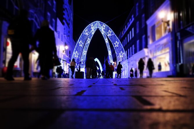 London Christmas Lights Private Car Tour with Driver Guide - Oxford Street Delivers the Big Shopping Street Moment