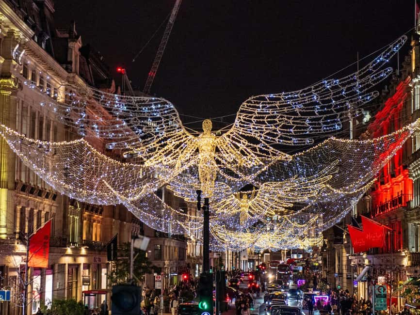 London: Christmas Lights Tour by Vintage Bus - The Strand and Trafalgar Square Christmas tree