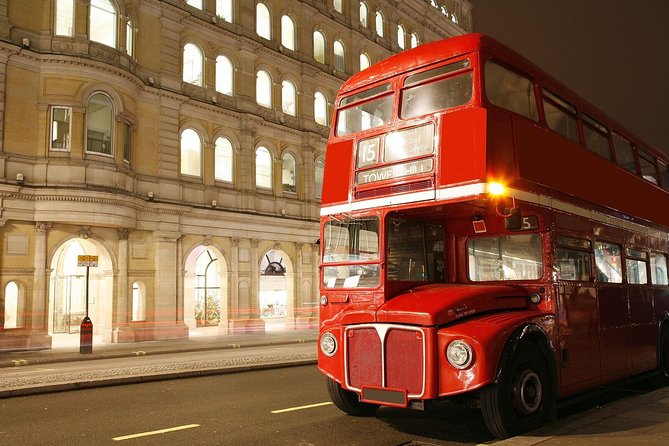 London Christmas Lights Tour by Vintage Double-Decker Bus - Trafalgar Square and the West End lights