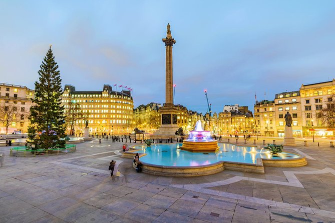 London Christmas Lights Tour by Vintage Double-Decker Bus - Big Ben, Westminster Abbey, and Downing Street