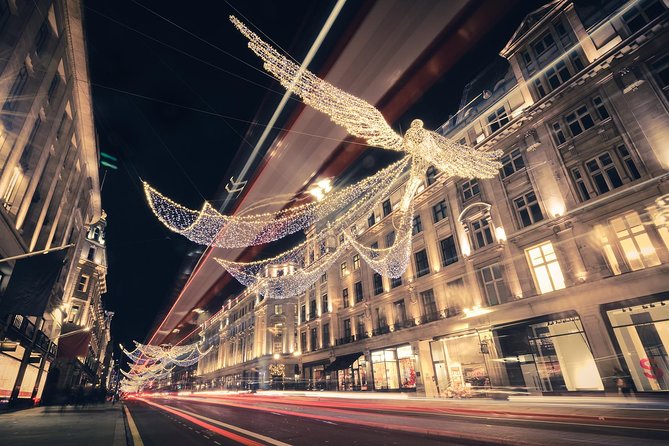 London Christmas Lights Tour by Vintage Double-Decker Bus - How much Christmas do you actually see?