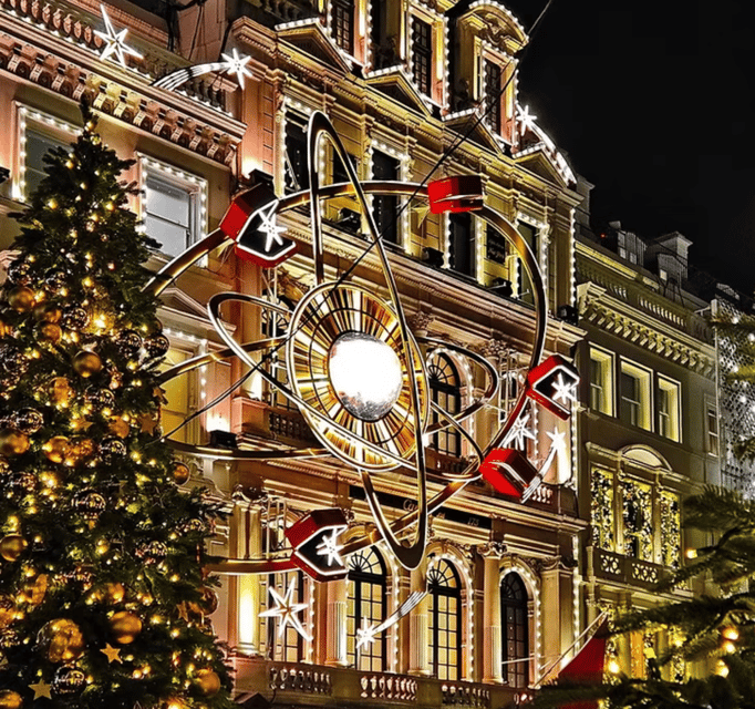 London: Christmas Lights Walking Tour - Oxford Street and Regent Street: the grand opening display