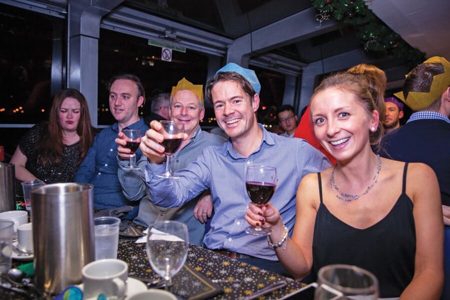 London: Christmas Party Dinner Cruise - Should you book the London Christmas Party Dinner Cruise?
