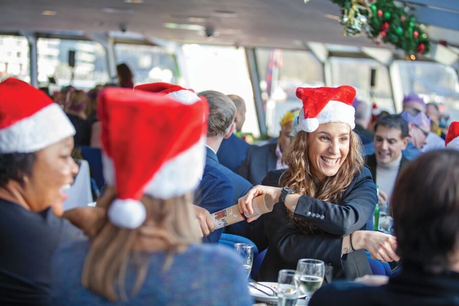 London: Christmas Party Lunch Cruise - A singer, a dance floor, and the right mood