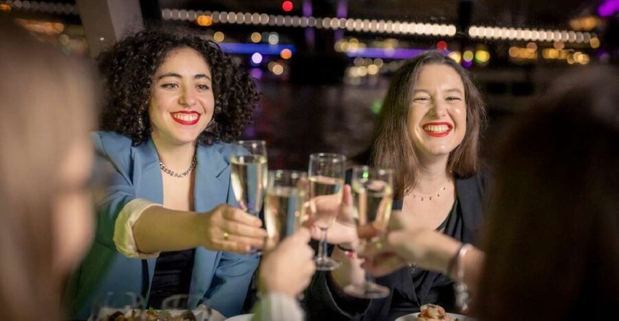 London: Festive New Year’s Eve 4-Course Dinner Cruise - Starting beside the Tower of London