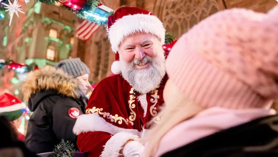 London: North Pole Express Tour with Santa & Festive Fun - The warm extras: blanket, cookie, and cocoa kit