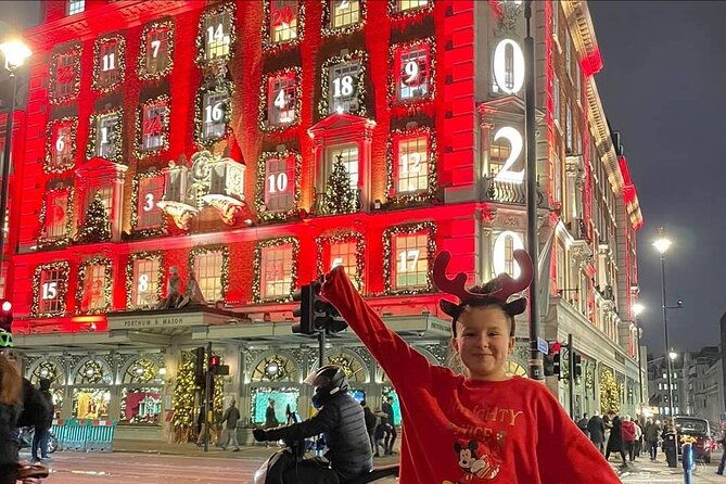London Private Christmas Lights Taxi Tour with Pick Up - Oxford Street brings the lights overhead