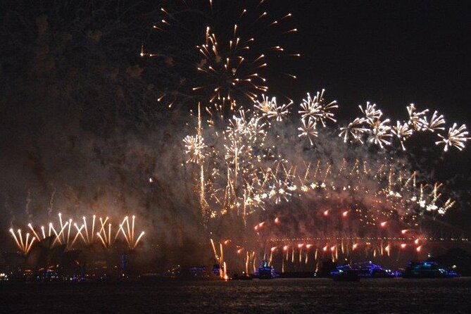 Luxury Sydney Harbor New Years Eve Fireworks Dinner Cruise 2026-7 - The 9:00 pm display gives the evening an early lift