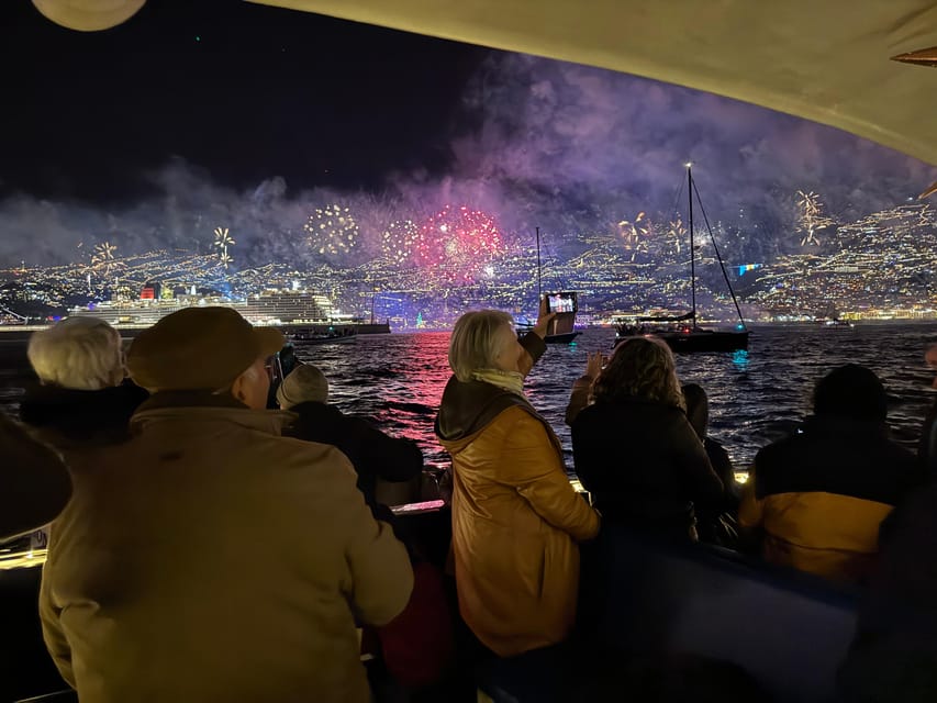 Madeira: Pre-Sell New Year’s Eve - Fireworks at Sea 2025/26 - Who will enjoy this catamaran night?
