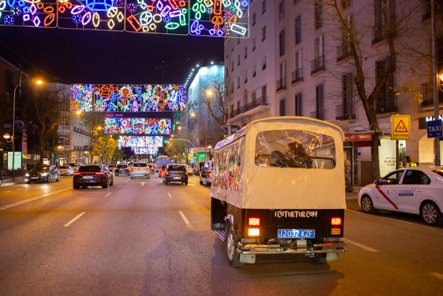 Madrid: Private Christmas Lights Tour by Eco Tuk-Tuk - Why a tuk tuk works well for Madrid at Christmas