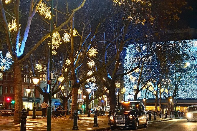 Magical Christmas Lights in London: Private Black Cab Tour - Covent Garden supplies the big festive centerpiece