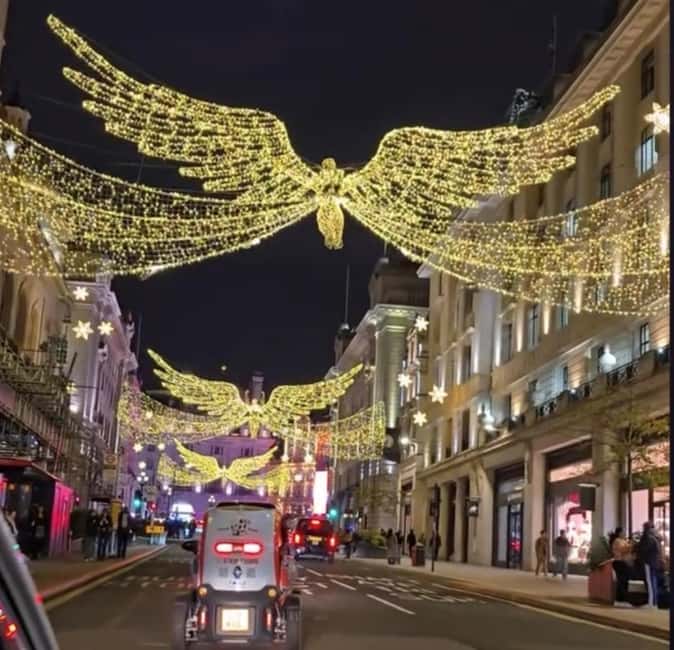 Magical London Christmas Lights Tour in Street-Legal Karts - Taking the wheel in an automatic kart
