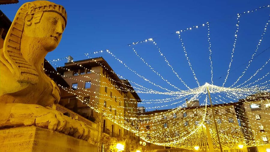 Mallorca: Palma’s Winter Magic City Walk with Christmas Glow - Starting at Lennox The Pub near the sea