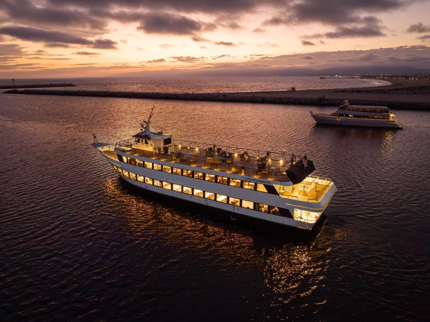 Marina Del Rey: Christmas Eve Buffet Brunch or Dinner Cruise - Why a Christmas Eve cruise works in Marina del Rey