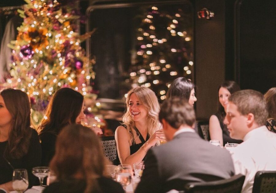 Marina Del Rey: Christmas Eve Buffet Brunch or Dinner Cruise - Choosing brunch or dinner for your Christmas Eve