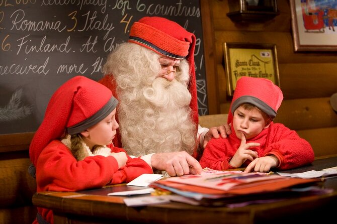 Meet Santa Claus & Santa's Reindeer Ride & Greet Huskies - Why the guide can make or break the morning