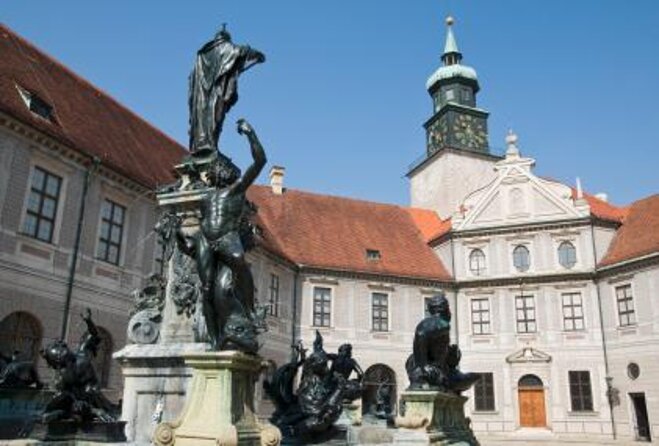 Munich Christmas Market Small Group Tour with Gingerbread Heart - Key things to know before booking