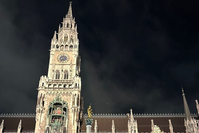 Munich Christmas Markets Private Walking Tour - Frauenkirche: a quick family photo stop
