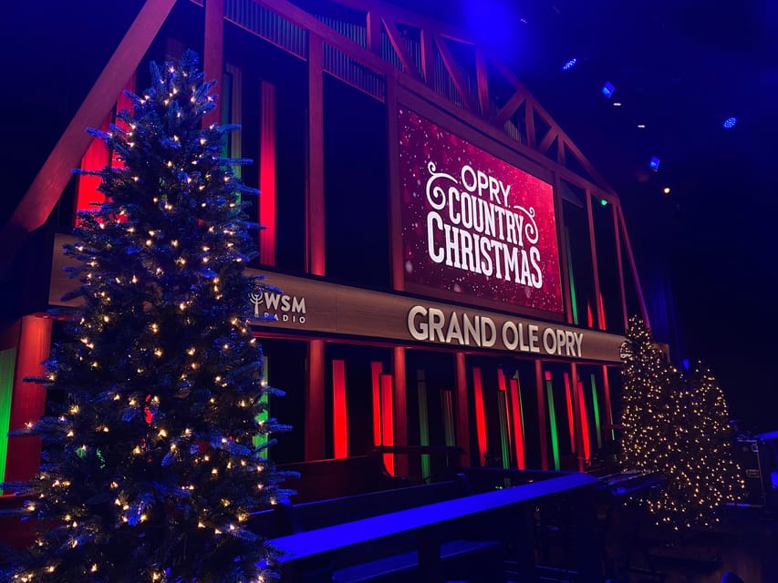 Nashville: Country Christmas Music Show at the Opry House - Entering the Grand Ole Opry House for a holiday night